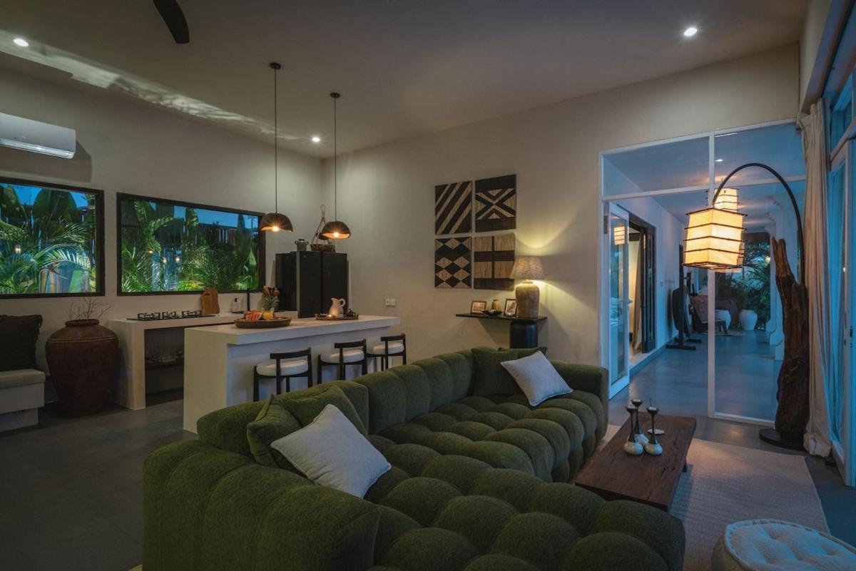 The Jungle - Luxurious & Tropical Concept - 3Br - Central Canggu エクステリア 写真