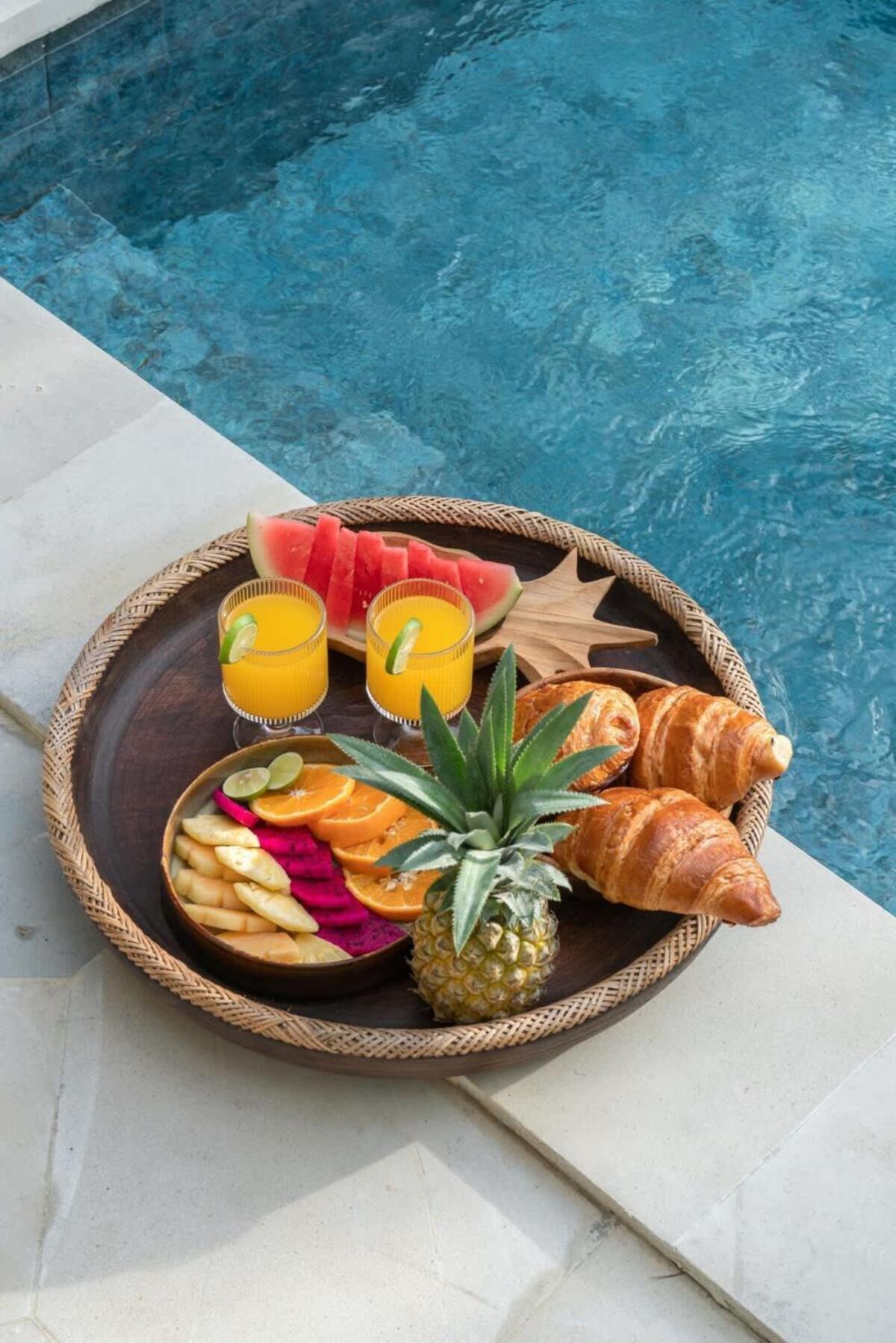 The Jungle - Luxurious & Tropical Concept - 3Br - Central Canggu エクステリア 写真