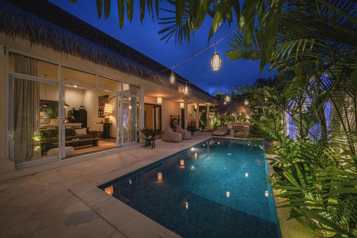 The Jungle - Luxurious & Tropical Concept - 3Br - Central Canggu エクステリア 写真