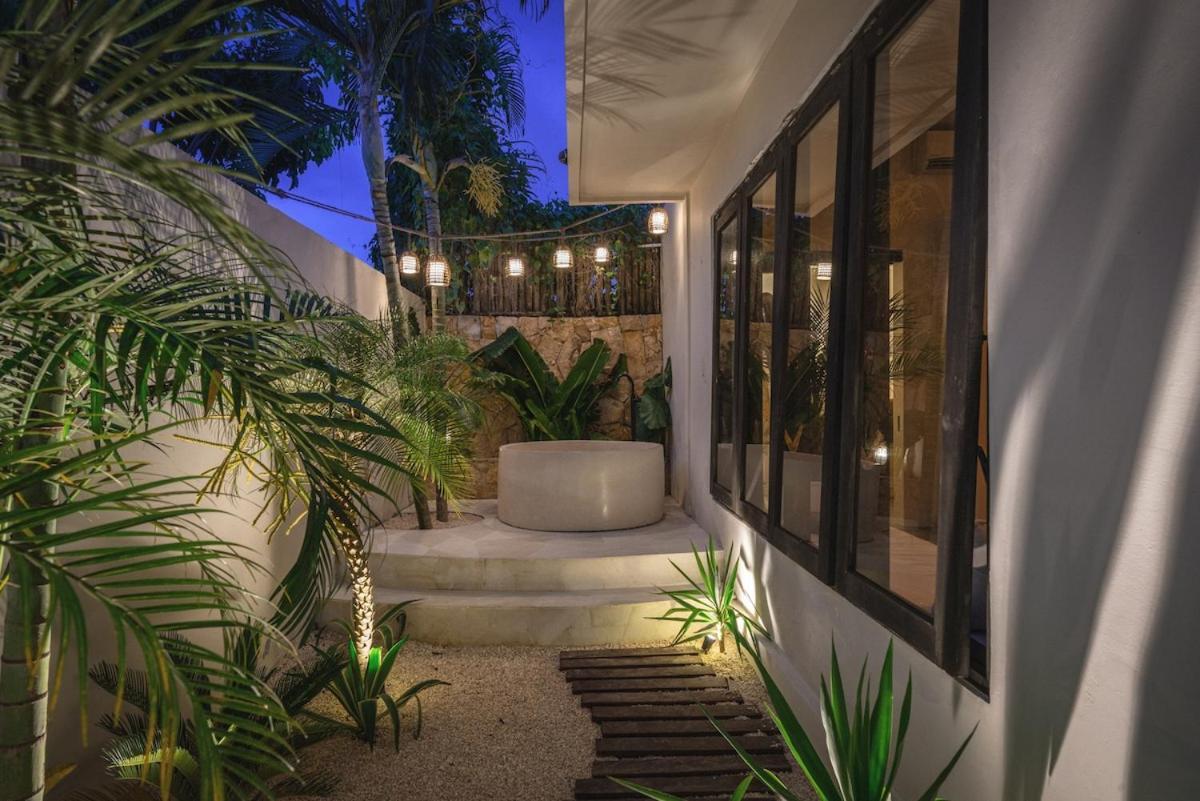 The Jungle - Luxurious & Tropical Concept - 3Br - Central Canggu エクステリア 写真