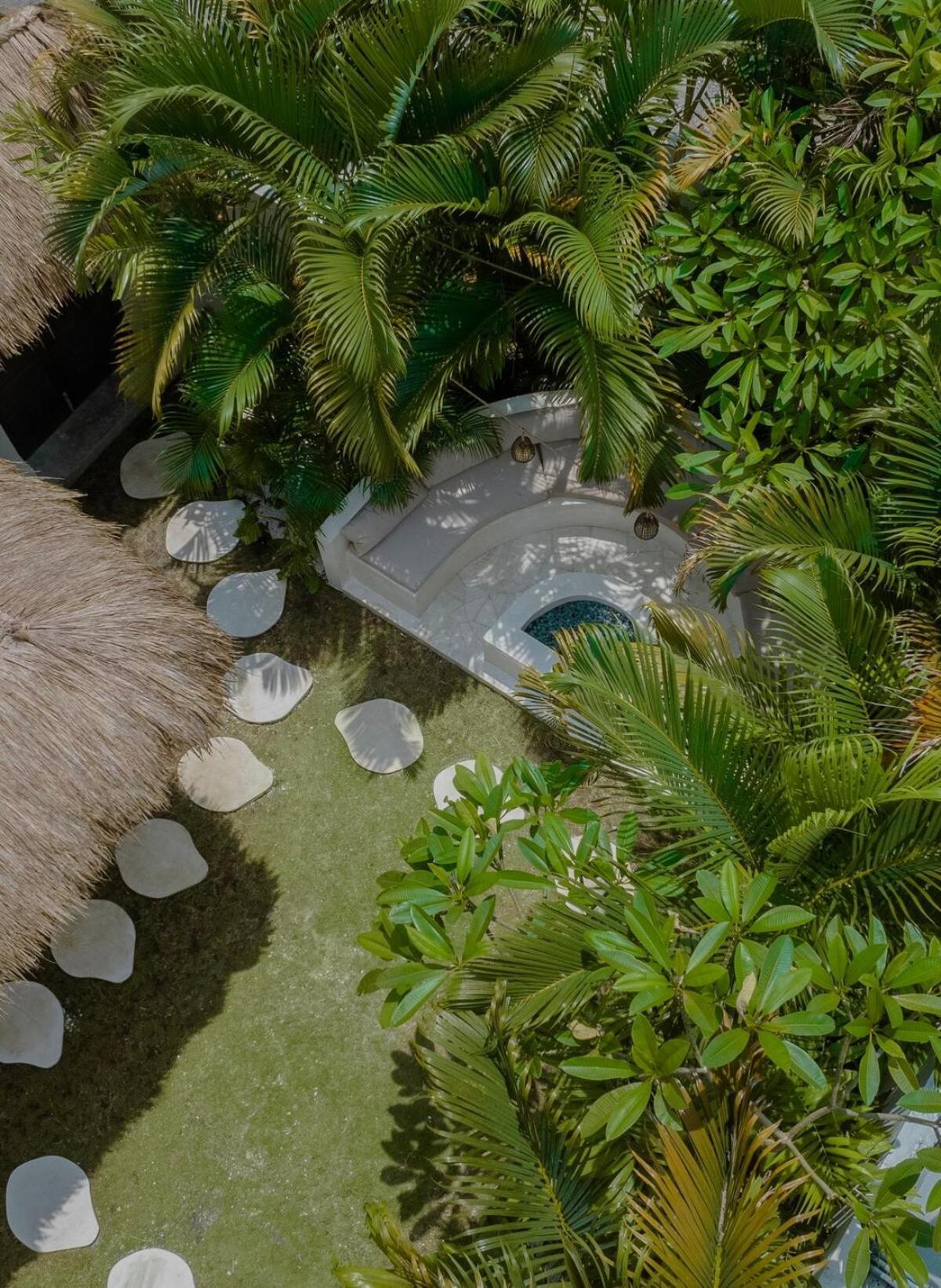 The Jungle - Luxurious & Tropical Concept - 3Br - Central Canggu エクステリア 写真